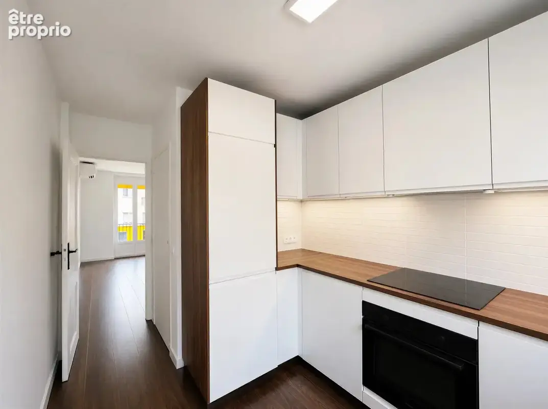 Col de Villefranche – 3 Pièces Rénové 83 M² – Parking & Cave - photo 7