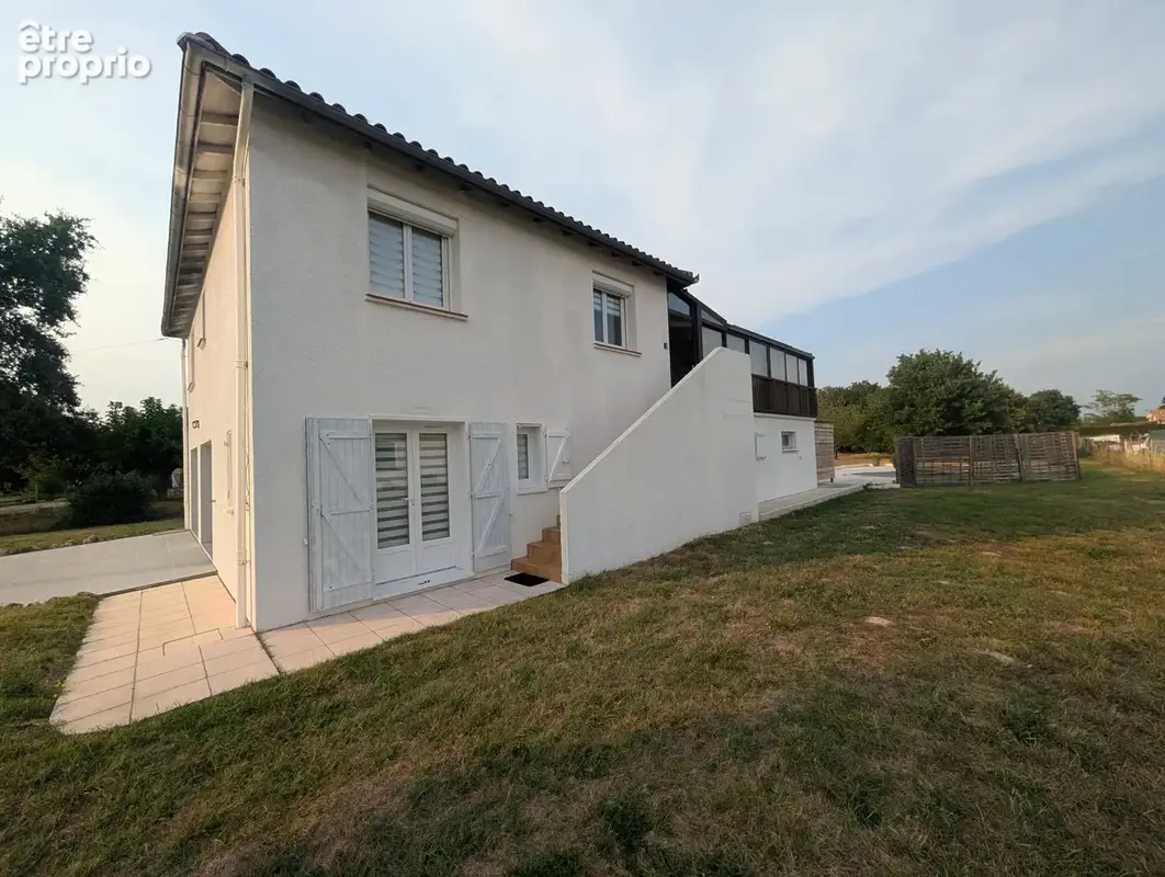 Belle maison avec sa piscine et son grand terrain - photo 11
