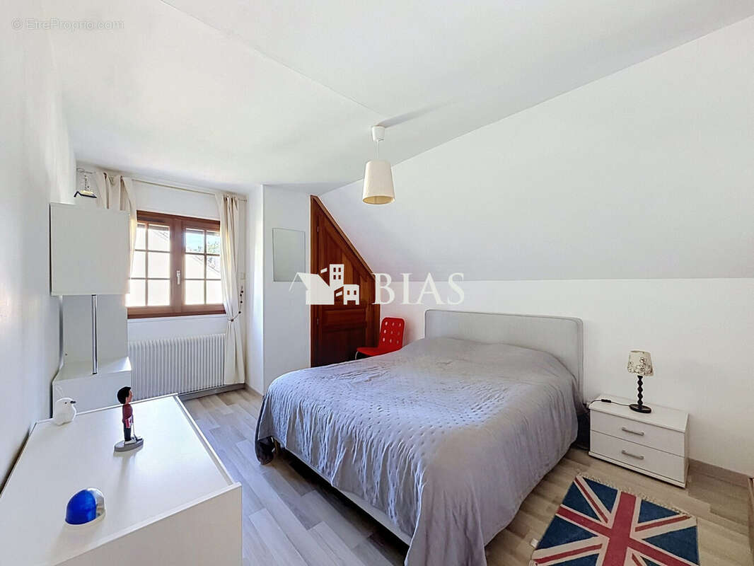 Maison 101 m² à Brionne  - photo 9