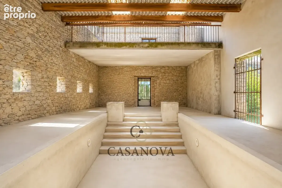 Domaine de caractère du XVIIe siècle sur 6.5 hectares avec près de 3 000 m² bâtis - photo 23