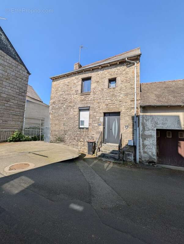 Maison à MERDRIGNAC