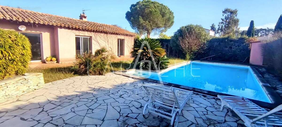 Maison à SAINT-CYPRIEN