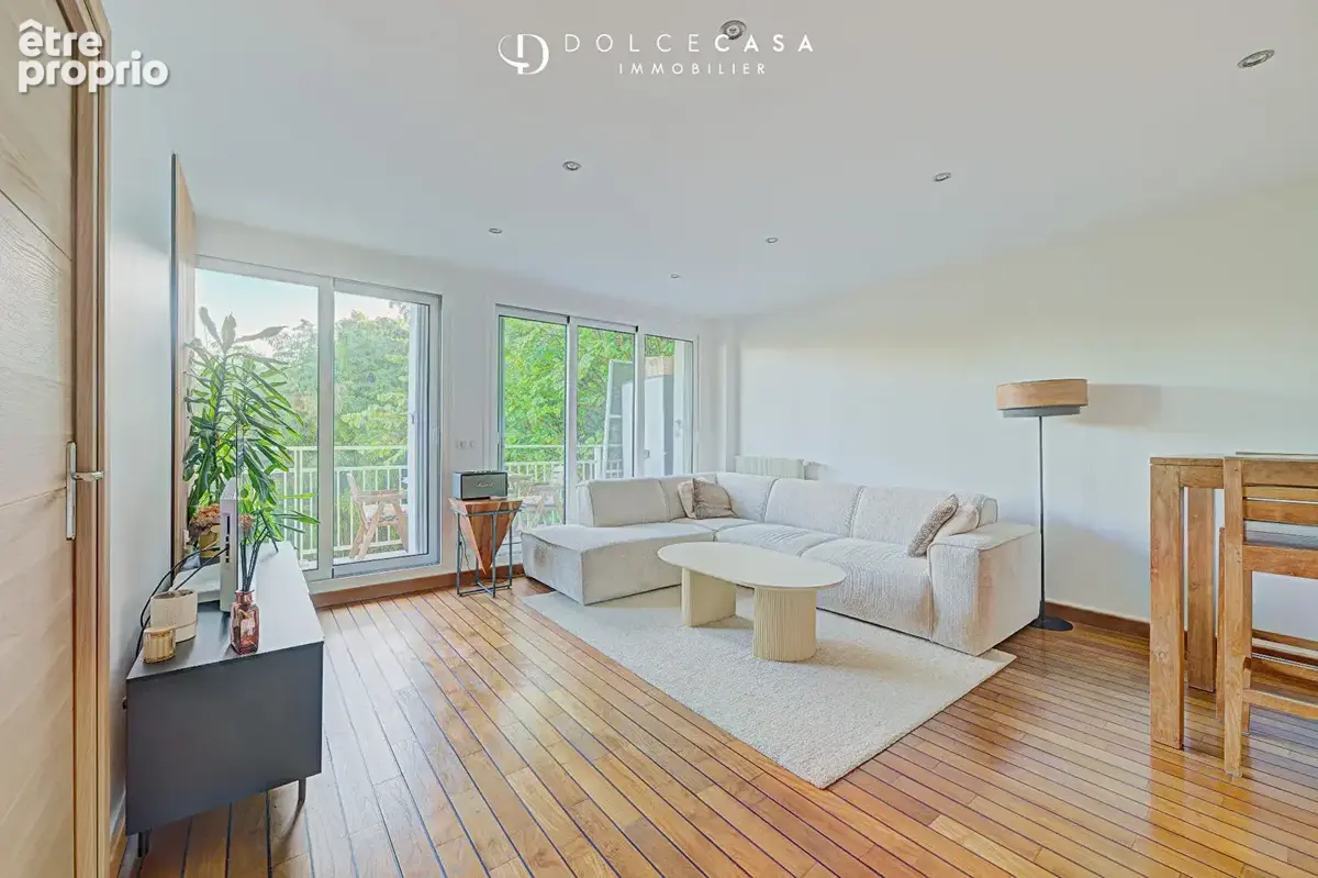 Photo Appartement à Bry-Sur-Marne au prix de 299 900€