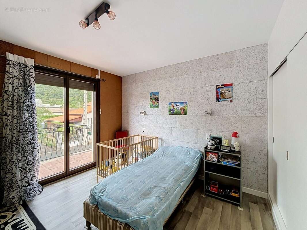 Maison 138 m² à Volvic  - photo 8
