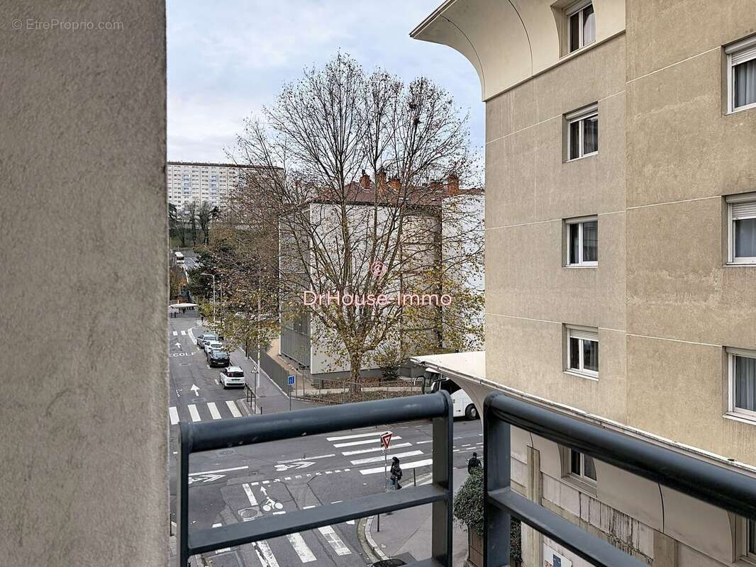 Appartement à LYON-9E