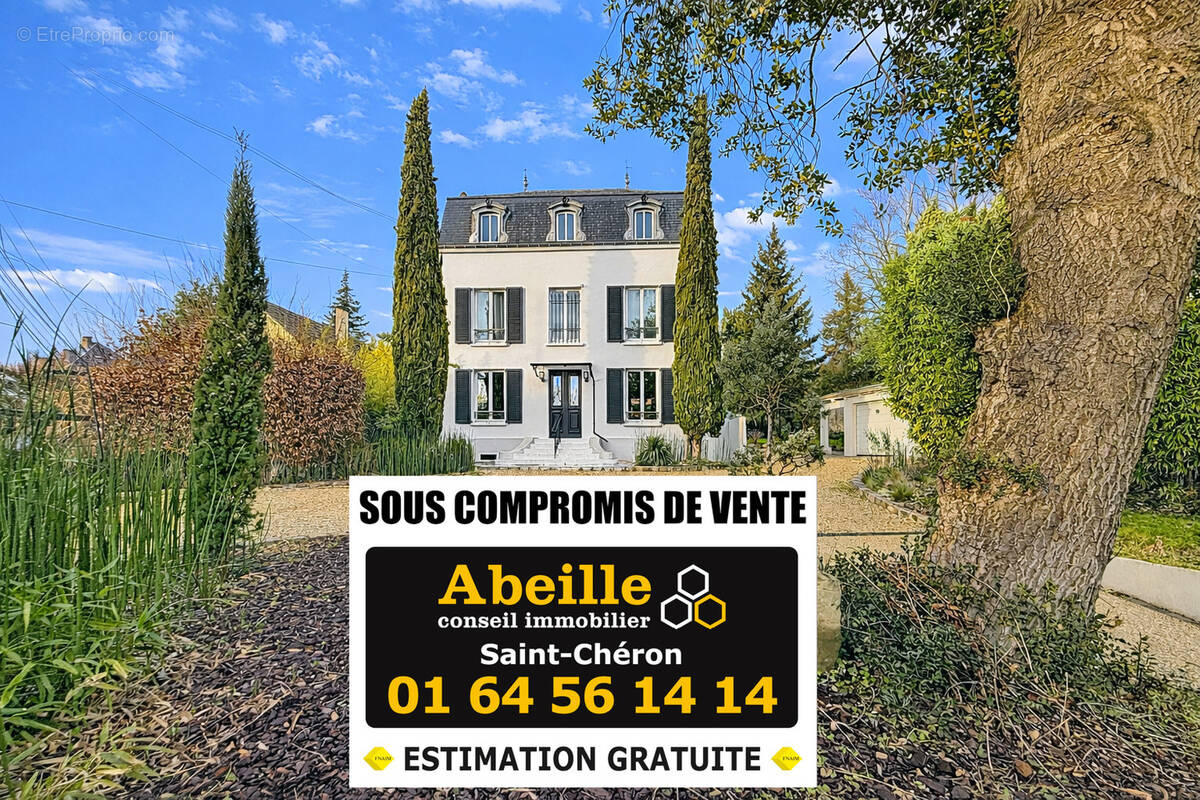 Maison à SAINT-CHERON