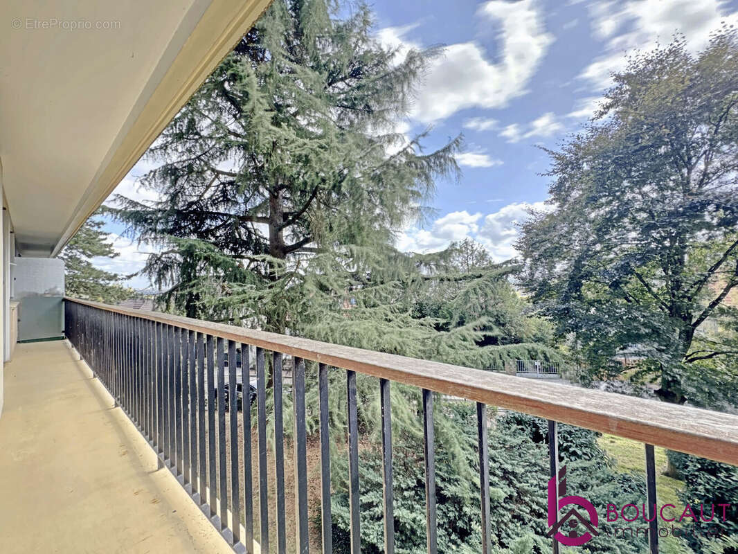 Appartement à LE PLESSIS-ROBINSON