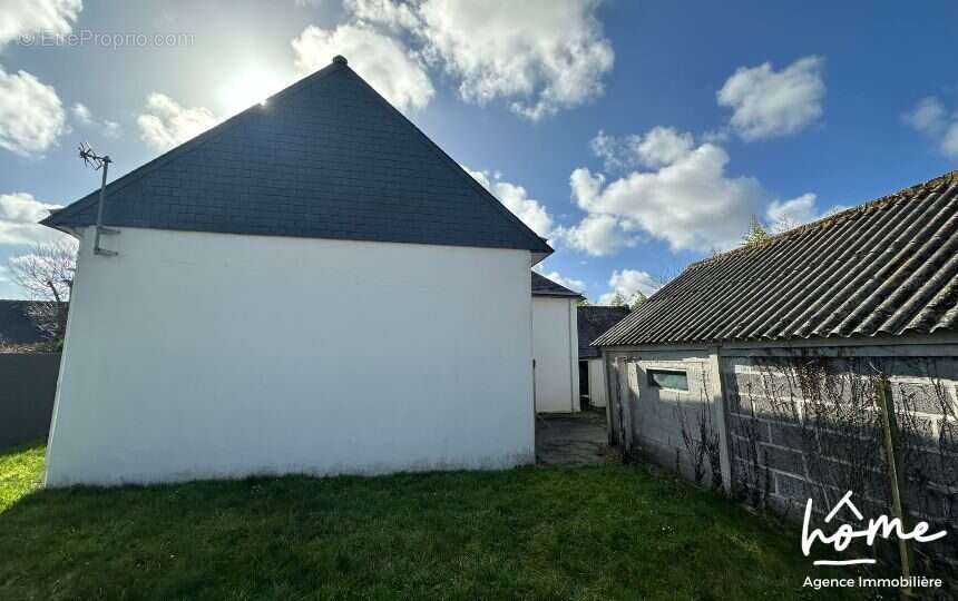 Maison à SAINT-THONAN