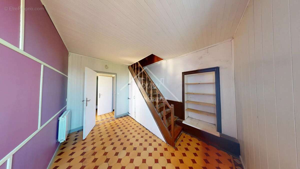 Maison à ETROUSSAT