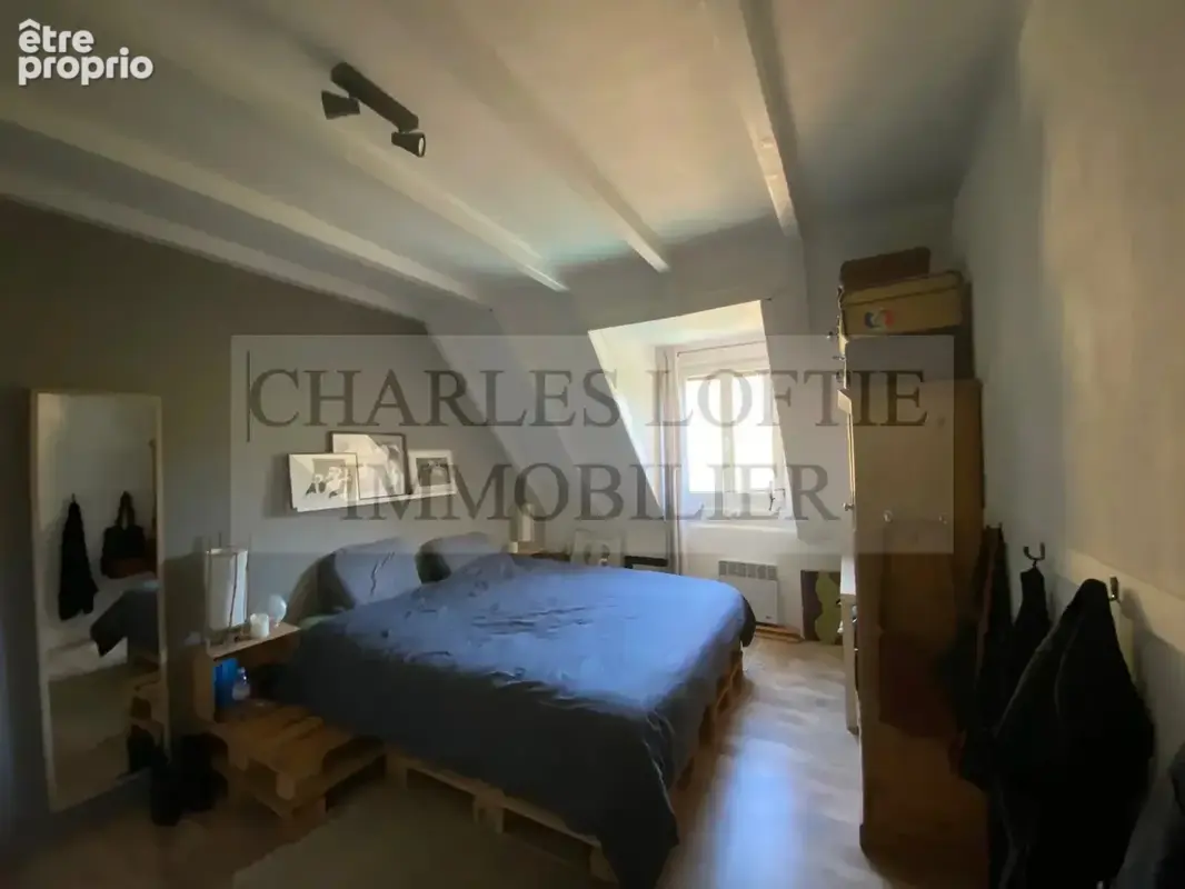 Superbe propriete en pierre comprenant 2 maisons d’habitation avec piscine sur un terrain de 1145 m². - photo 10