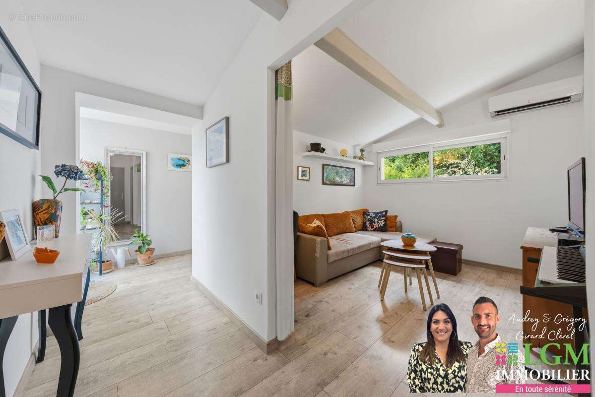 Une maison familiale aux allures de maison de vacances, nichée dans un écrin de verdure - photo 11