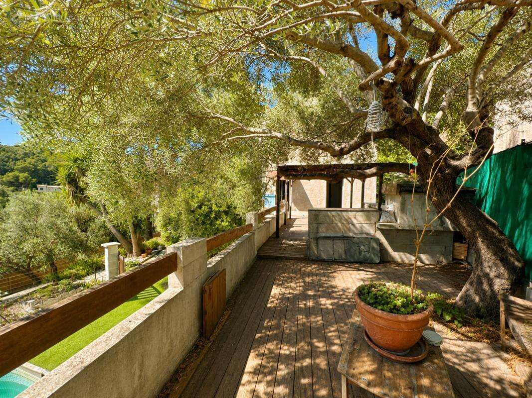 Maison 4 pièces 120 m² à vendre à La Seyne-Sur-Mer (83500) - photo 2