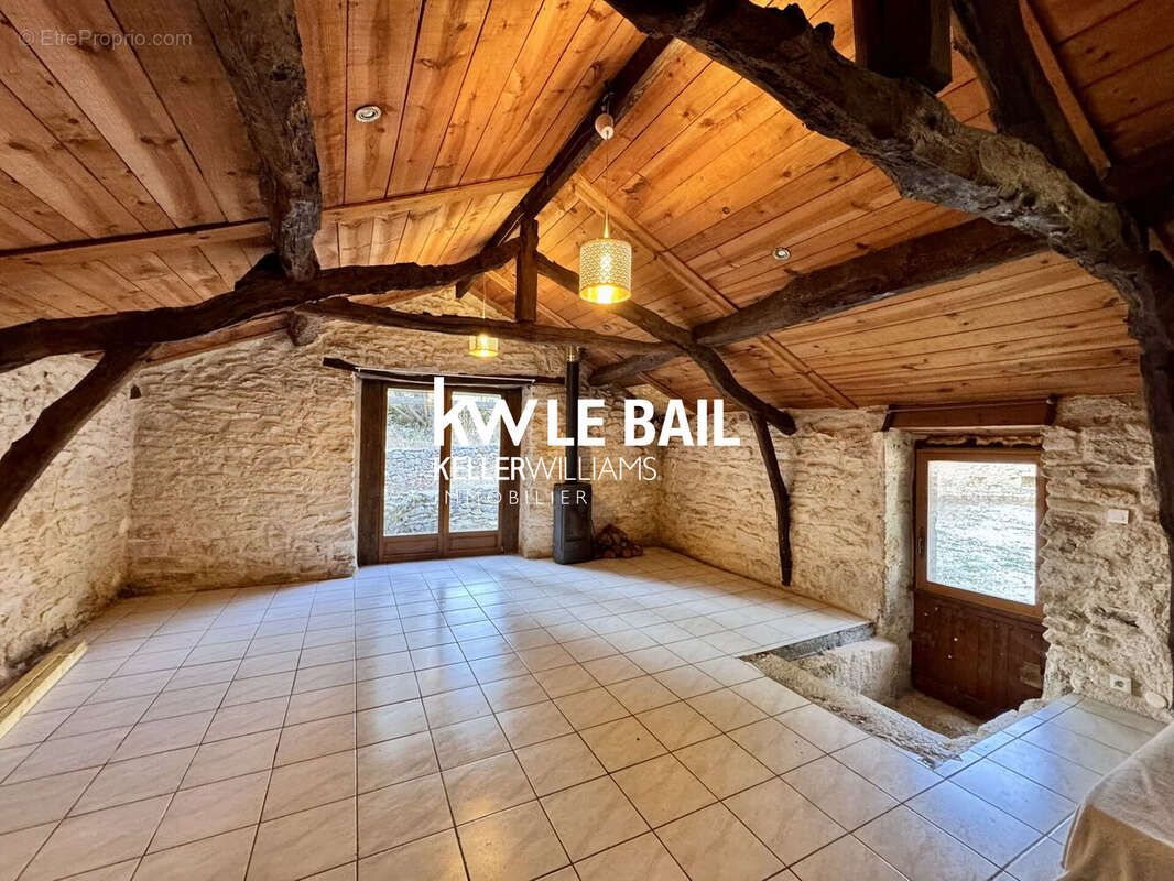 Maison 133 m² à Serignac  - photo 7
