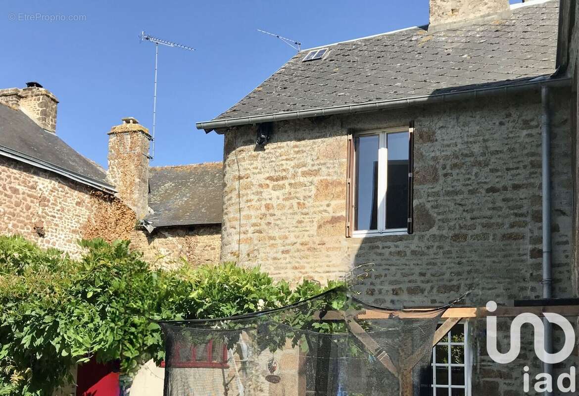 Photo 2 - Maison à LASSAY-LES-CHATEAUX