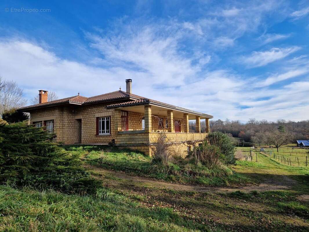 20250121113433 - Maison à PROISSANS