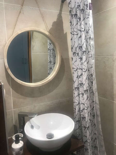 Appartement à LAMALOU-LES-BAINS
