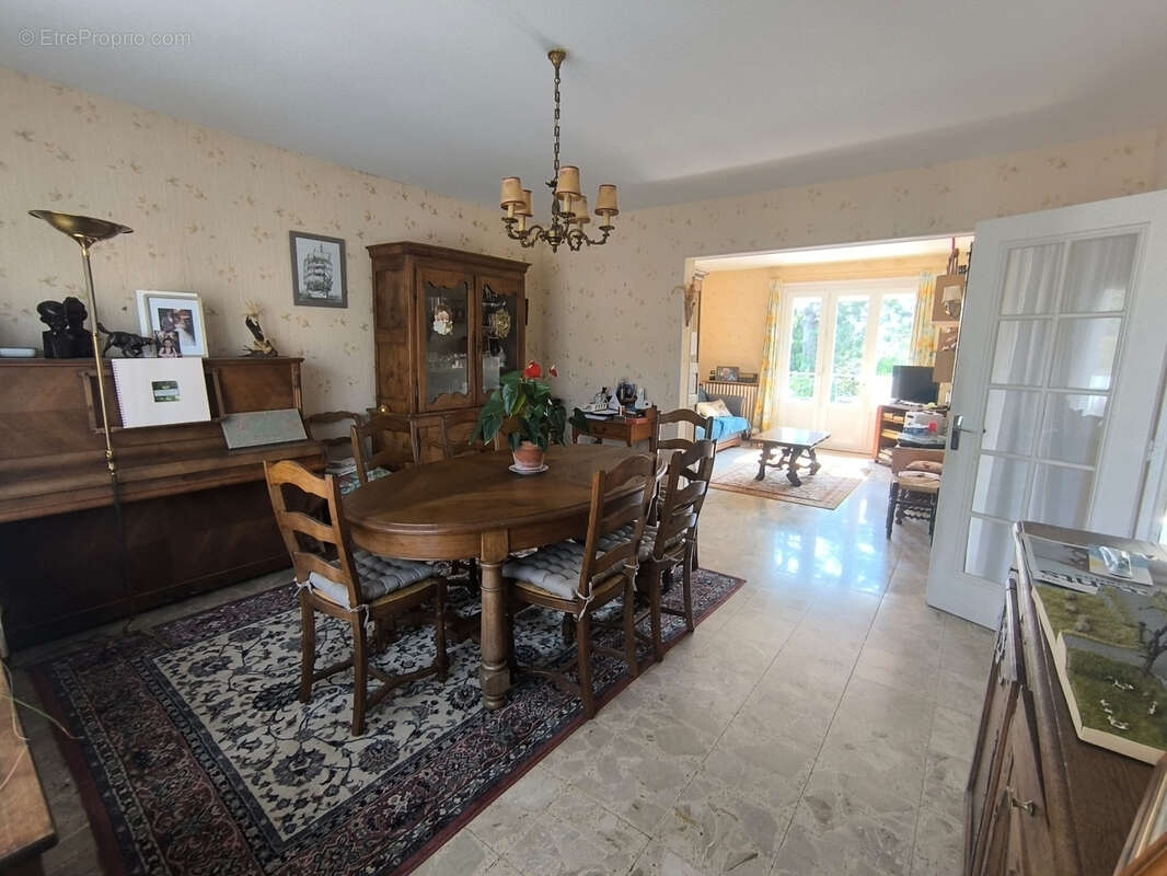 Maison 4pp de plain-pied proche commerces sus sous-sol complet - photo 3