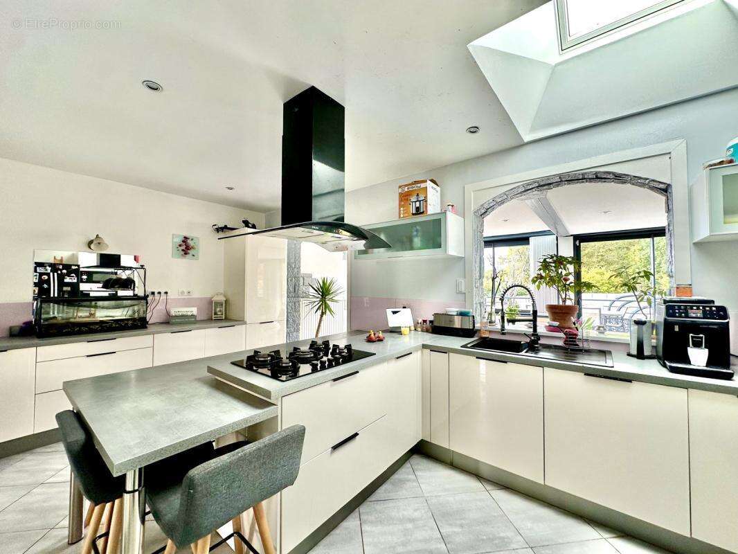 Maison à VILLENEUVE-LES-BORDES