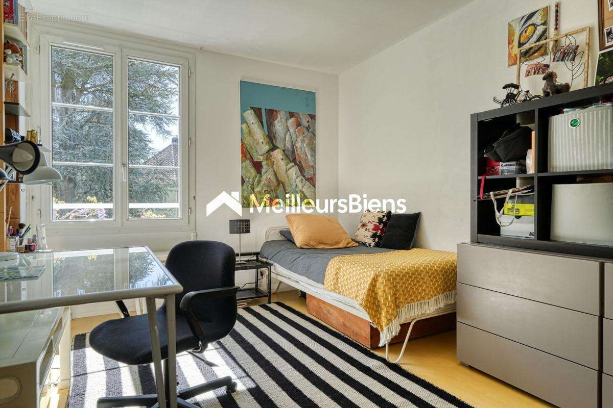 Maison à LA CELLE-SAINT-CLOUD