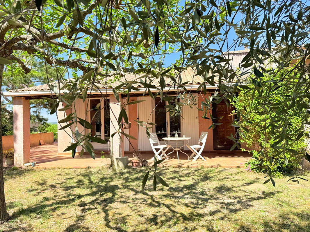 Maison à VALREAS
