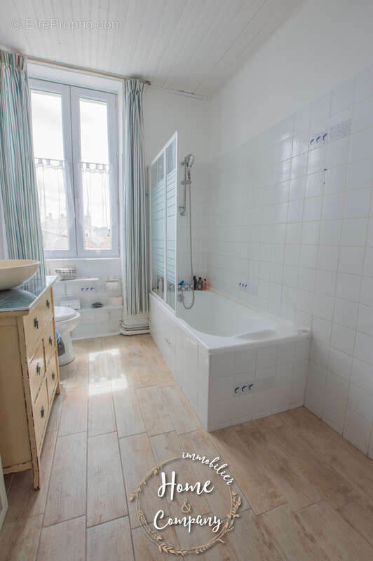 Maison à MESCHERS-SUR-GIRONDE