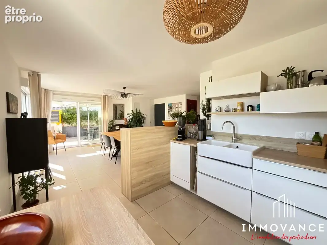 Appartement 5 pièces 127 m² à vendre à Mauguio (34130) - photo 2
