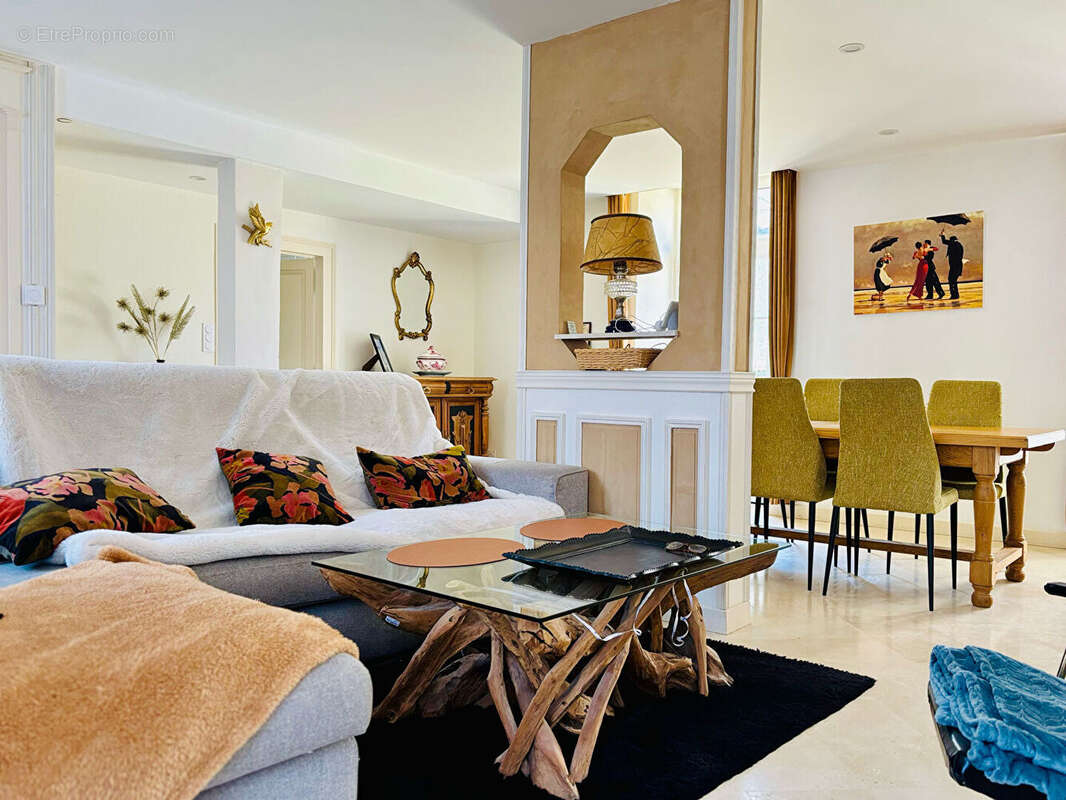 Maison à FRESNAY-SUR-SARTHE