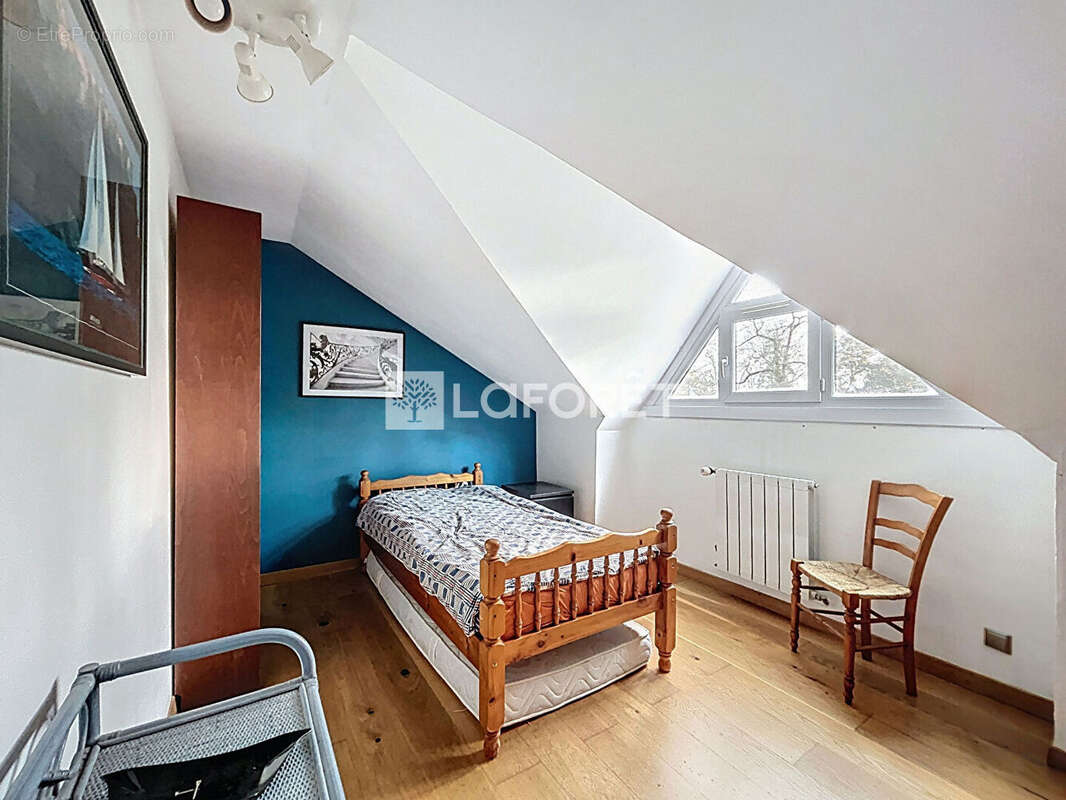 Maison à VERNEUIL-SUR-SEINE