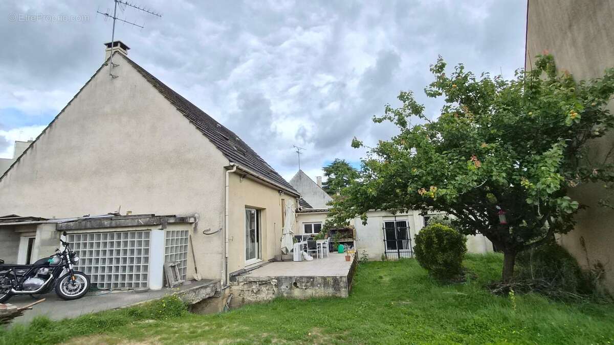 Maison à ARPAJON