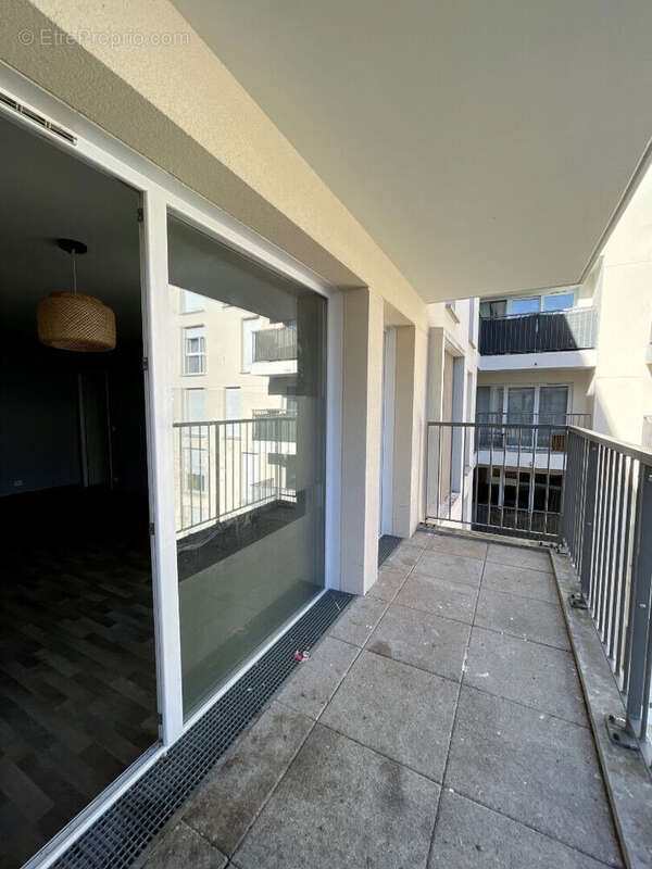 Appartement à SARTROUVILLE