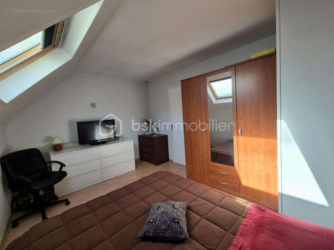 Maison à MOISSY-CRAMAYEL