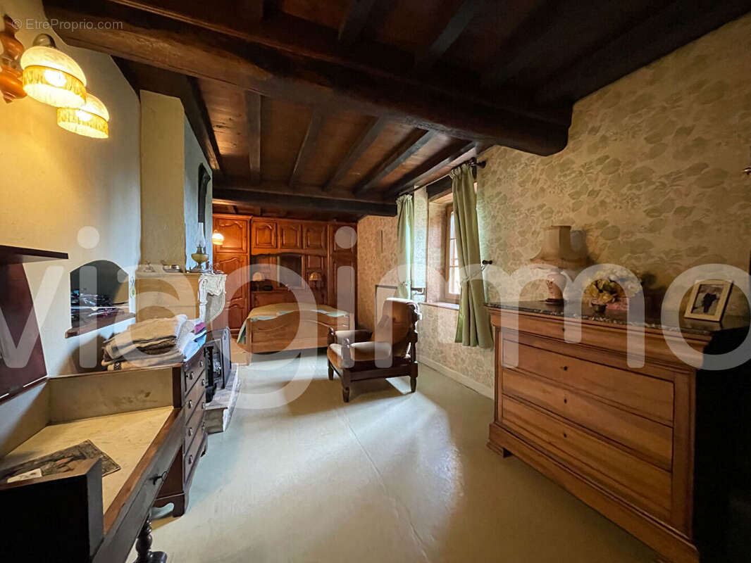 Maison à SAINT-DIDIER-SUR-CHALARONNE