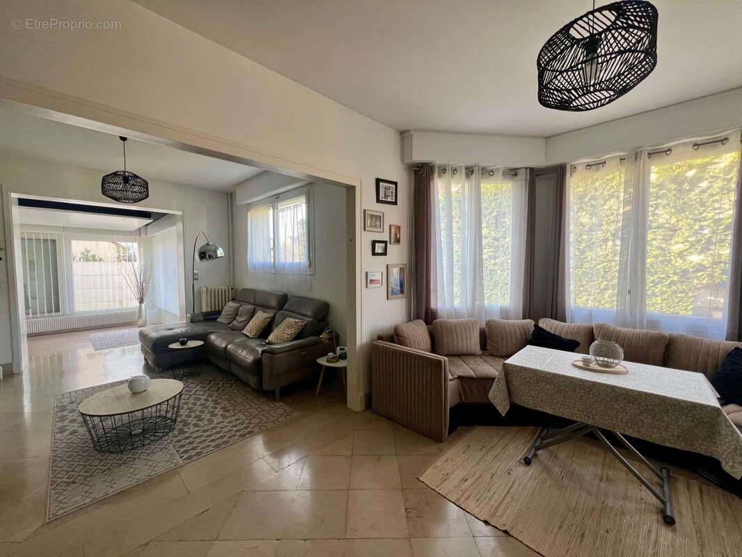 Maison à ATHIS-MONS