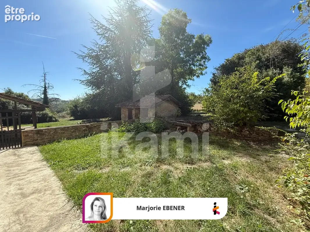 Maison idéalement située avec combles et dépendances aménageables - photo 2