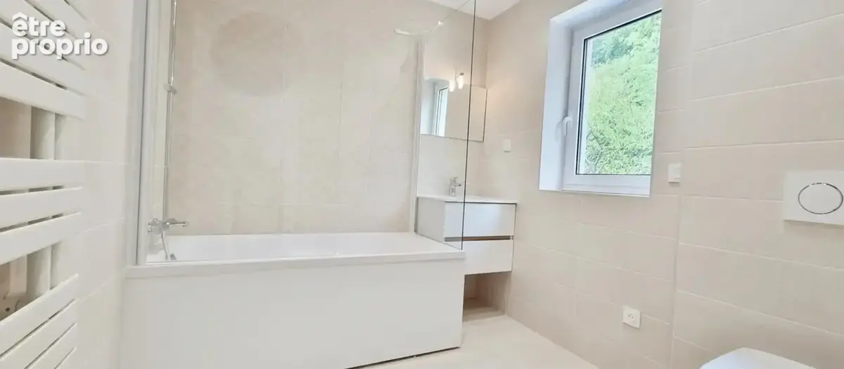 Maison neuve de 2025 avec 5 chambres, terrasse et vue dégagée - photo 10