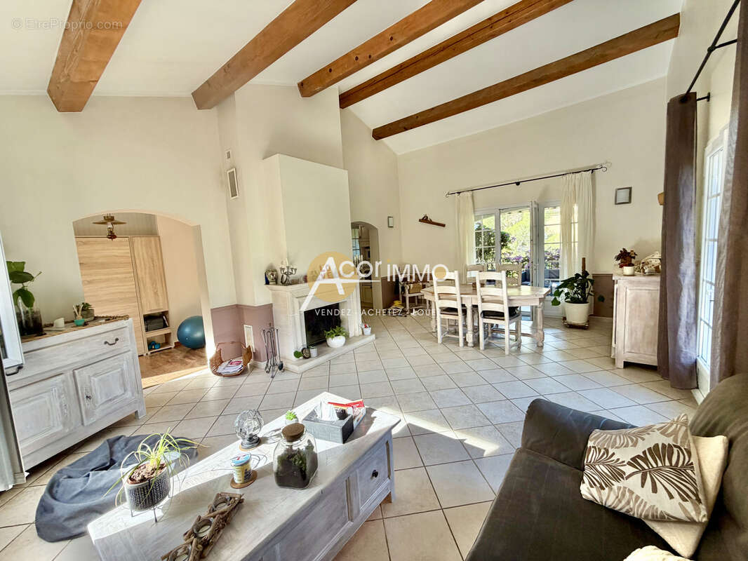 Maison à LA VALETTE-DU-VAR