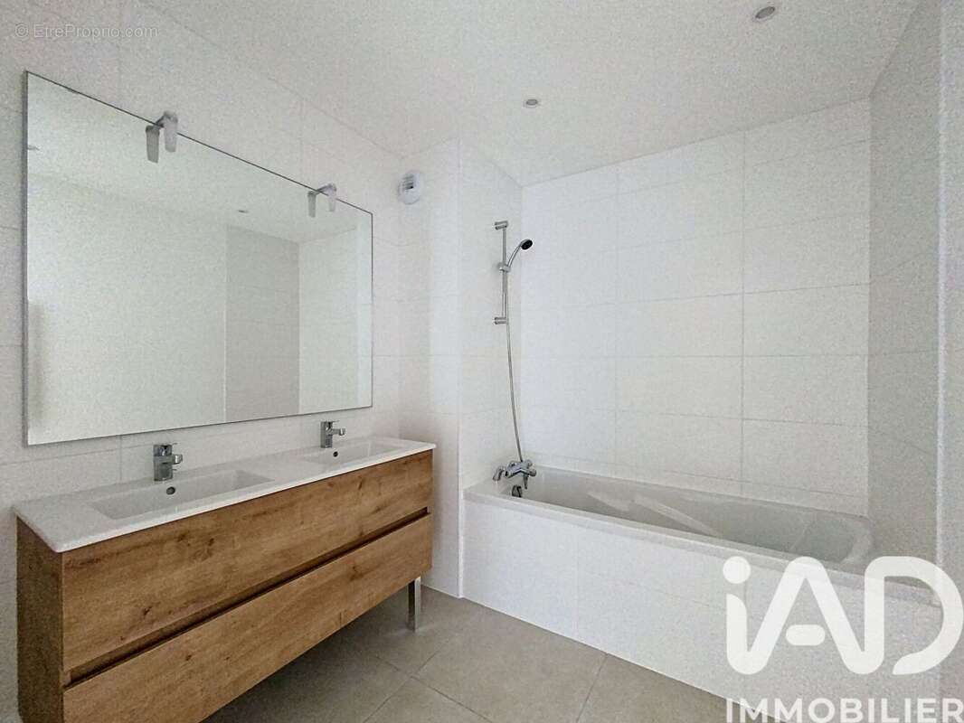 Photo 8 - Appartement à GENAS