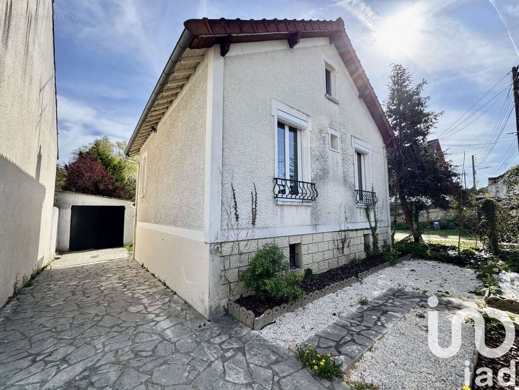 Photo 2 - Maison à LA FERTE-ALAIS