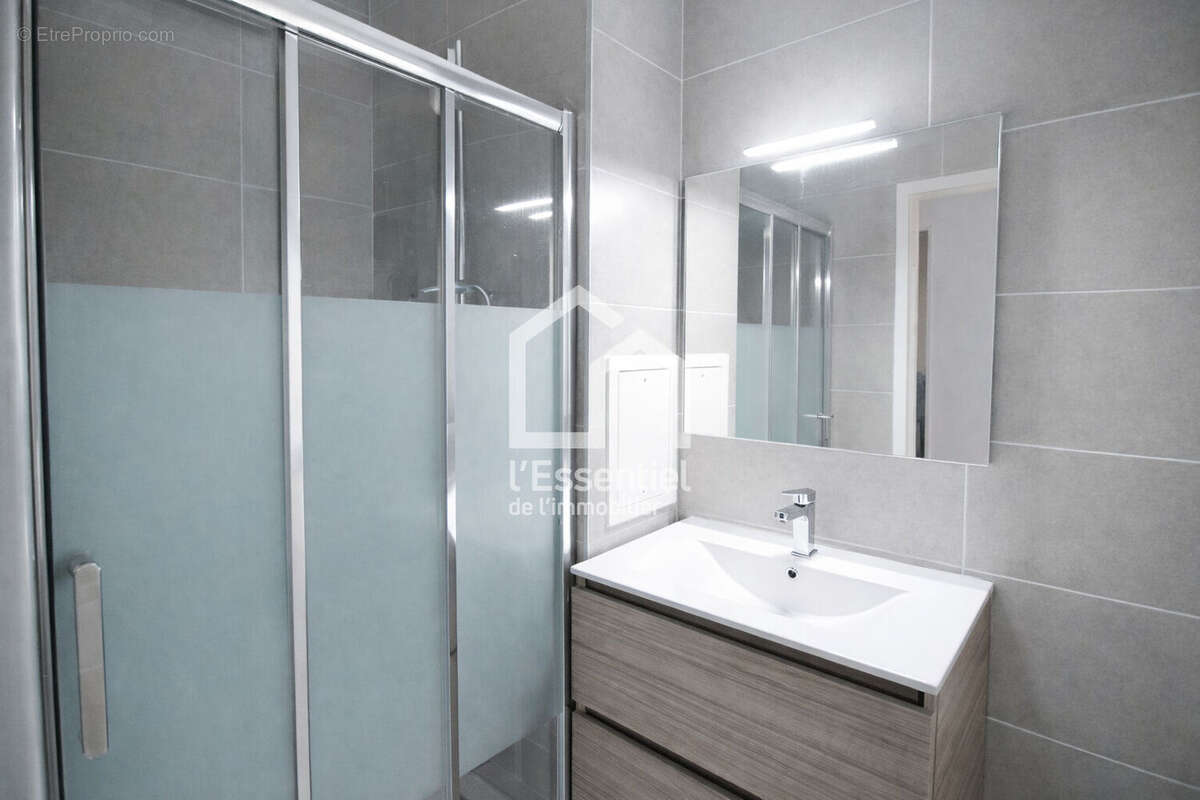 Appartement à VERNEUIL-SUR-SEINE