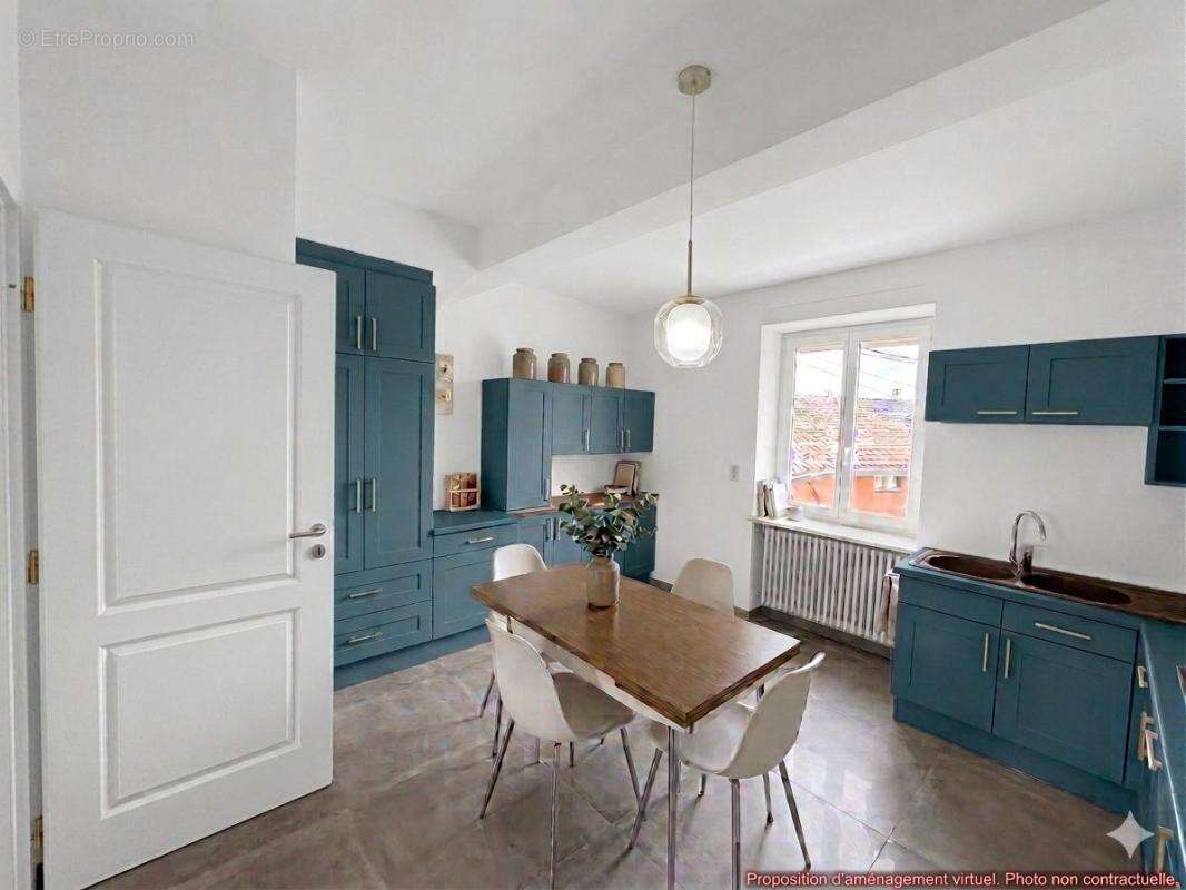 Maison à SOURCIEUX-LES-MINES
