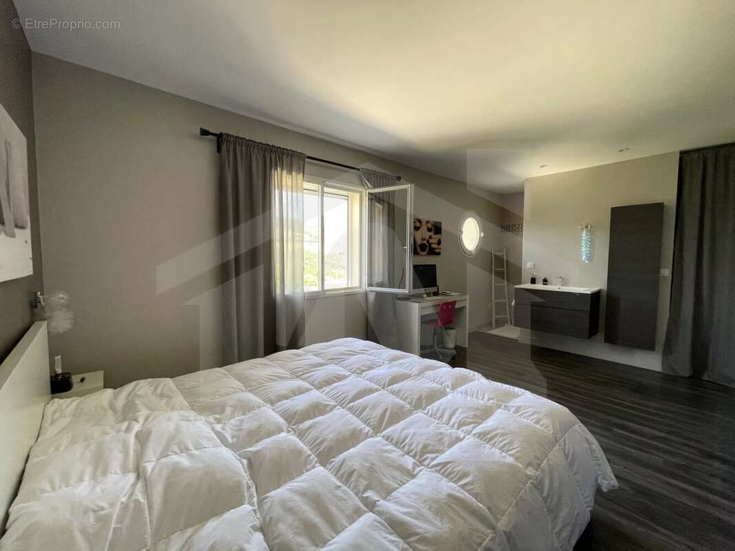 Maison à SAINT-MARTIN-D&#039;URIAGE