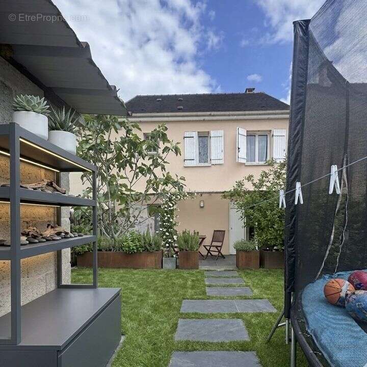 Maison à ETAMPES