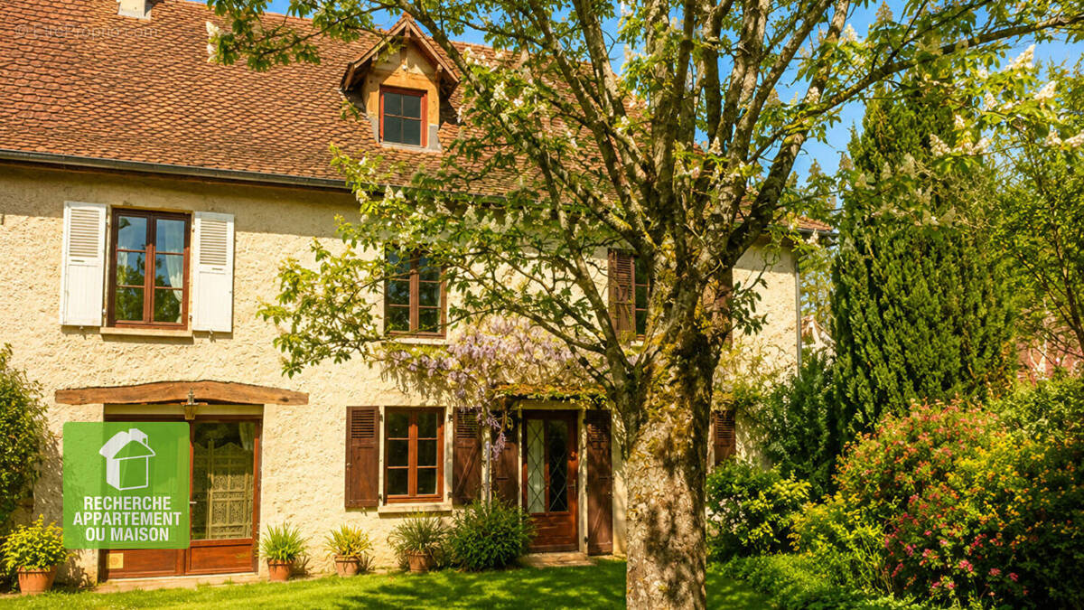 Maison à LES AVENIERES