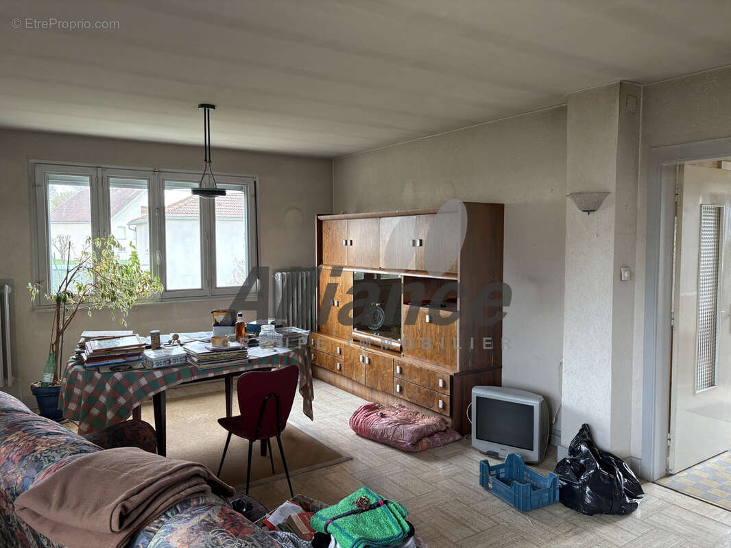 Maison à FOUGEROLLES