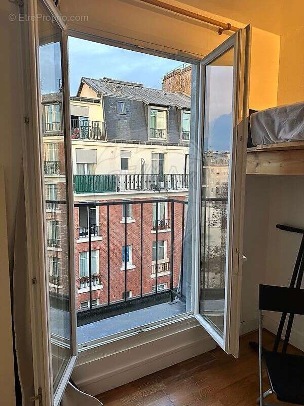 Appartement à PARIS-10E