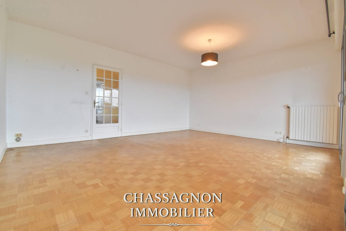 Appartement à MOULINS