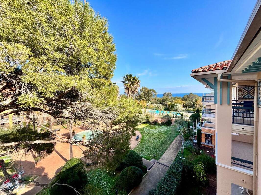 Photo 5 - Appartement à FREJUS