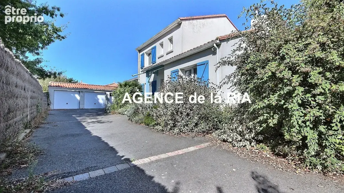 Maison familiale, 4 chambres et un bureau, piscine proche commodités - photo 10