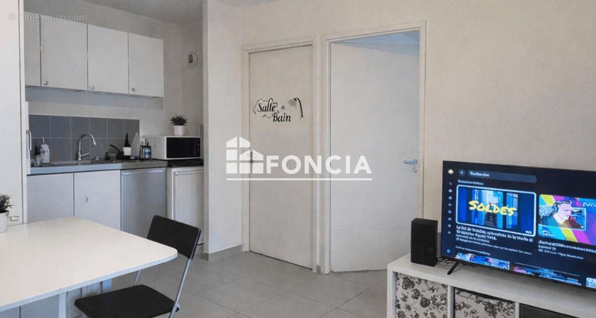 Appartement à MARSEILLE-4E
