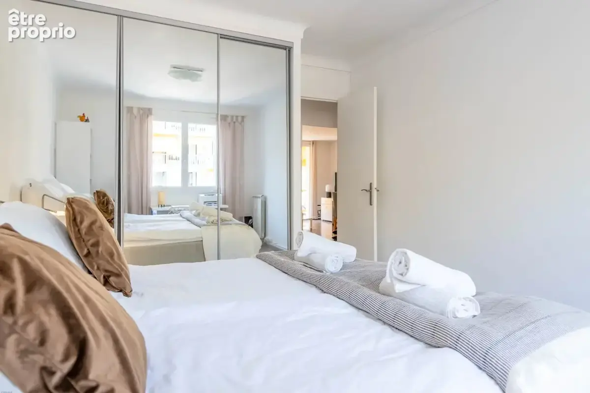 Cros de Cagnes - Bel appartement 3 P - Grand balcon - Cave - photo 7